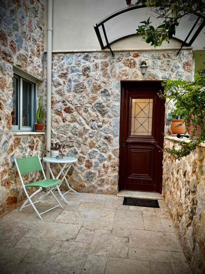 Ένας Ευχάριστος Χώρος Με Πισίνα Villa Pórto Ráfti Dış mekan fotoğraf