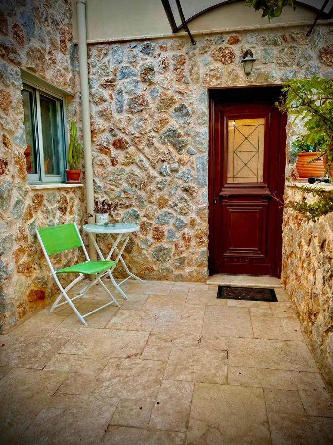 Ένας Ευχάριστος Χώρος Με Πισίνα Villa Pórto Ráfti Dış mekan fotoğraf